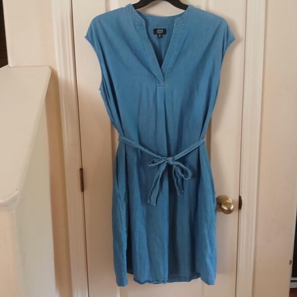 Denim Jones New York cap sleeve V-Neck knee length dress with belt size 14 - Picture 1 of 3